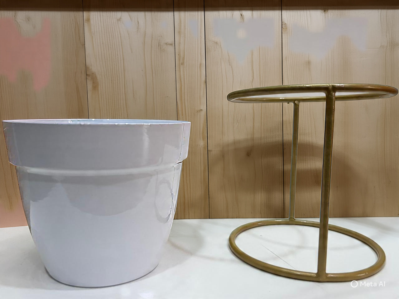 White Table Top Pot